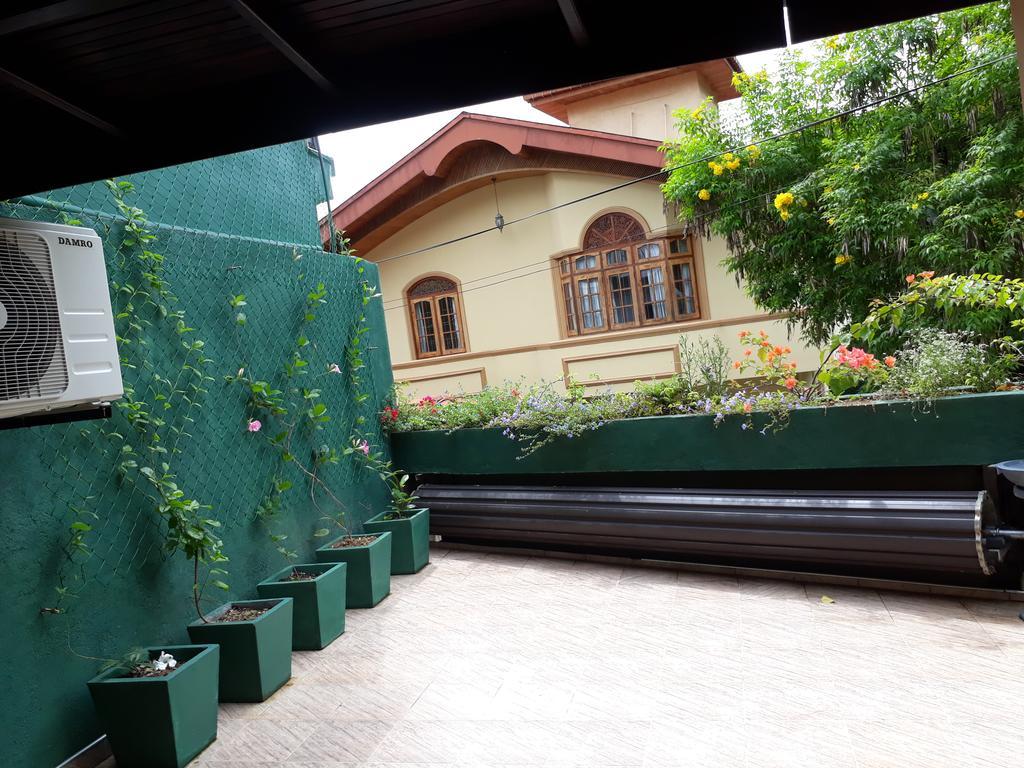 Grand Resort Kandy Exterior photo